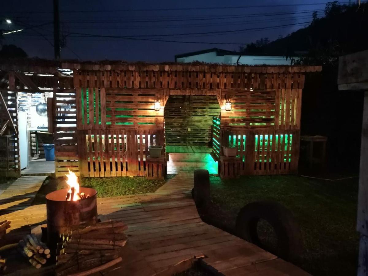 Blandford Bungalow Нувара-Элия Экстерьер фото